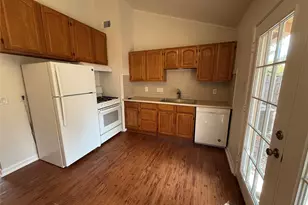6710 Circle S Rd, Austin, TX 78745 - Photo 11