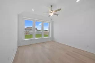 213 Pacific Grove Cir, Liberty Hill, TX 78642 - Photo 19