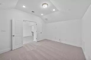 213 Pacific Grove Cir, Liberty Hill, TX 78642 - Photo 29