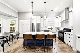6404 Danvers Ct, Austin, TX 78739 - Photo 9