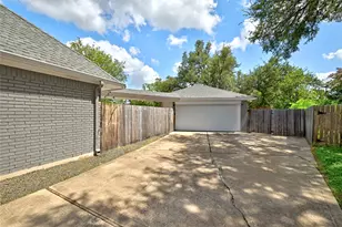 6404 Danvers Ct, Austin, TX 78739 - Photo 23