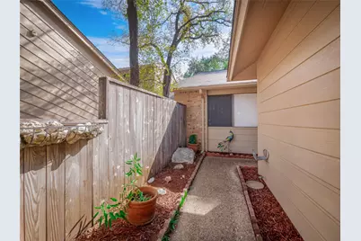 7211 Lakewood Drive #E118, Austin, TX 78750 - Photo 3