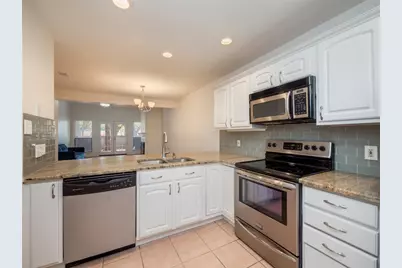 7211 Lakewood Drive #E118, Austin, TX 78750 - Photo 9