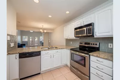 7211 Lakewood Drive #E118, Austin, TX 78750 - Photo 9