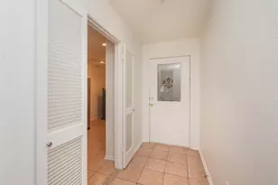 7211 Lakewood Dr, Austin, TX 78750 - Photo 7