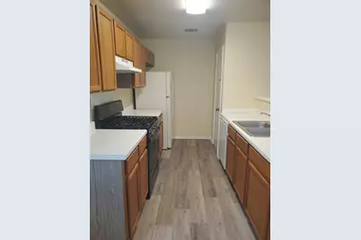 1020 Christopher Avenue #B, Round Rock, TX 78681 - Photo 3