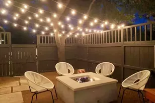 814 E 46th St, Austin, TX 78751 - Photo 35