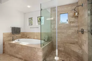 814 E 46th St, Austin, TX 78751 - Photo 25
