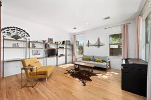 814 E 46th St, Austin, TX 78751 - Photo 15