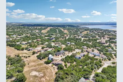 20909 Magellan Cove, Lago Vista, TX 78645 - Photo 29