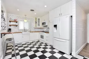 1407 E 19th St, Georgetown, TX 78626 - Photo 19