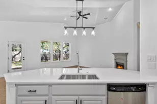 11028 Cherisse Dr, Austin, TX 78739 - Photo 19