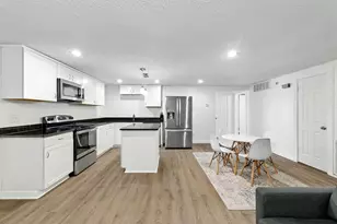 2401 Leon St, Austin, TX 78705 - Photo 3