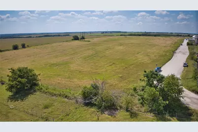 35 Ih, Jarrell, TX 76537 - Photo 11