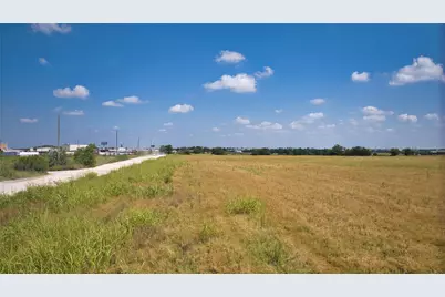 35 Ih, Jarrell, TX 76537 - Photo 23