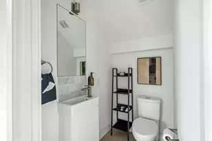 1407 Parkinson Dr, Austin, TX 78704 - Photo 11