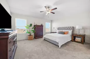 709 Carol Dr, Hutto, TX 78634 - Photo 9