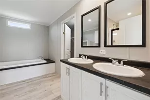 1287 Cr 402 Roads, Flatonia, TX 78941 - Photo 27