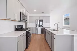 515 Millbrook Blvd, San Marcos, TX 78666 - Photo 11