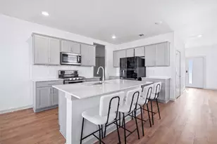 515 Millbrook Blvd, San Marcos, TX 78666 - Photo 9