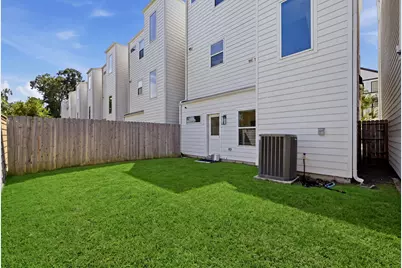 5314 Donovan Gardens Lane, Houston, TX 77091 - Photo 33