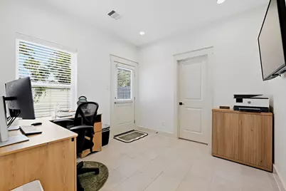 5314 Donovan Gardens Lane, Houston, TX 77091 - Photo 11