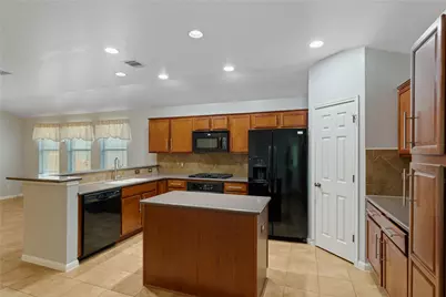 1801 Creek Crest Way, Round Rock, TX 78664 - Photo 11