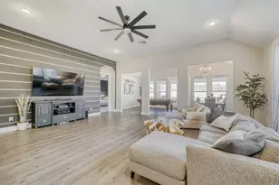 1820 Ficuzza Wy, Leander, TX 78641 - Photo 5