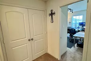 205 Denson Ln, Jarrell, TX 76537 - Photo 15