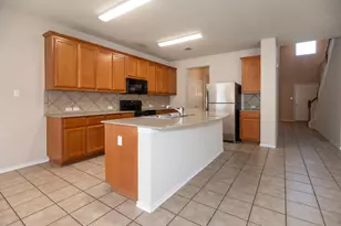 1612 Melissa Oaks Ln, Austin, TX 78744 - Photo 11