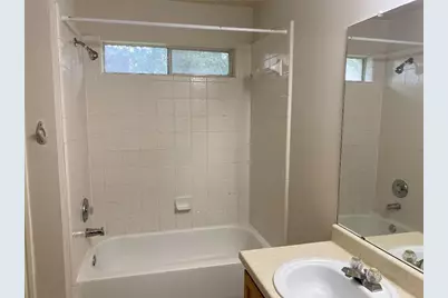 4000 Barlow Drive, Round Rock, TX 78681 - Photo 13