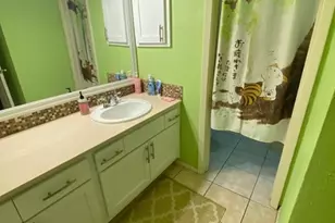 807 W 25th St, Austin, TX 78705 - Photo 17