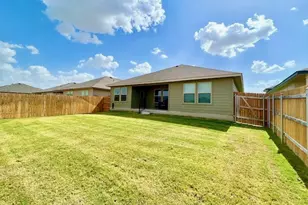 544 Taggart Trail, Jarrell, TX 76537 - Photo 19
