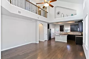 9802 Tanglemede St, Austin, TX 78748 - Photo 7