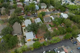 708 W 35th St, Austin, TX 78705 - Photo 17