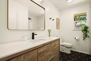 10201 Parkfield Dr, Austin, TX 78758 - Photo 25