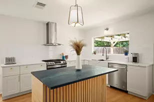10201 Parkfield Dr, Austin, TX 78758 - Photo 9