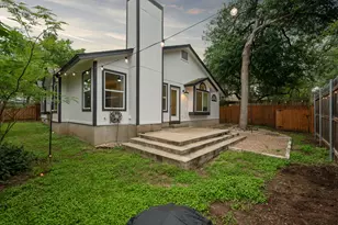 7302 Potters Trail, Austin, TX 78729 - Photo 19