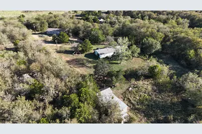 211 Lower Elgin Road, Elgin, TX 78621 - Photo 7