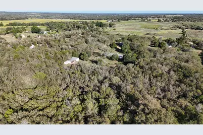 211 Lower Elgin Road, Elgin, TX 78621 - Photo 5