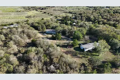 211 Lower Elgin Road, Elgin, TX 78621 - Photo 3