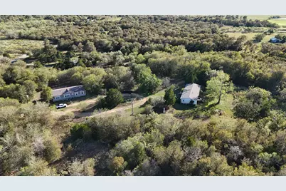 211 Lower Elgin Road, Elgin, TX 78621 - Photo 9