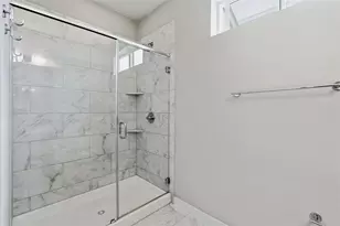 801 N Bluff Dr, Austin, TX 78745 - Photo 17