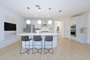 7204 Lombard Ln, Austin, TX 78744 - Photo 9