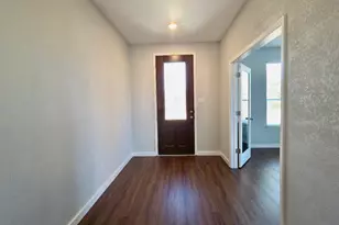 1005 Estes Park, Taylor, TX 76574 - Photo 3