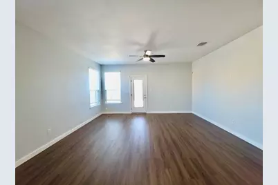 1005 Estes Park, Taylor, TX 76574 - Photo 7