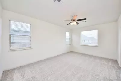 18325 Urbano Drive, Pflugerville, TX 78660 - Photo 13