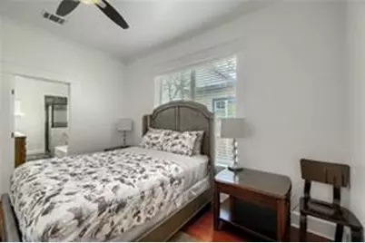 911 E 2nd Street, Austin, TX 78702 - Photo 15