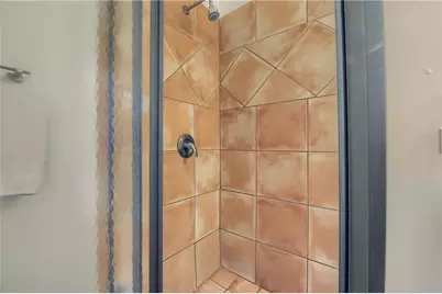 911 E 2nd Street, Austin, TX 78702 - Photo 29