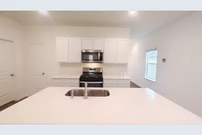 302 Gladiola Loop, Kyle, TX 78640 - Photo 7